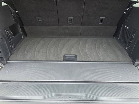 Used 2025 Ford Expedition King Ranch image 26