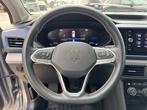 Used 2024 Volkswagen Taos SE FWD image 21
