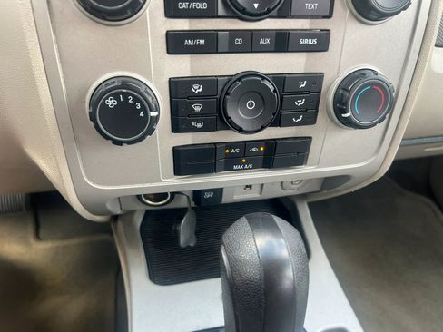 Used 2012 Ford Escape XLT image 23