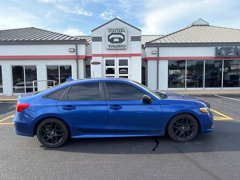 Used 2024 Honda Civic Sport image 8