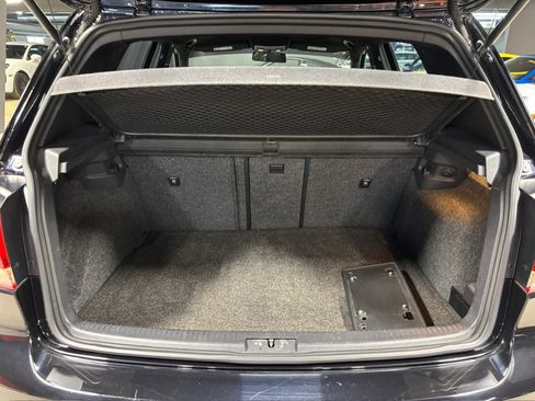 Used 2012 Volkswagen Golf 4-Door image 16