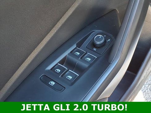Used 2021 Volkswagen Jetta GLI image 14