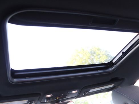 Used 2018 Chevrolet Camaro LT w/ RS Package image 20