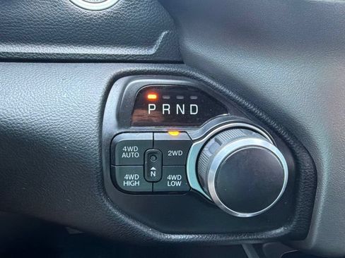 Used 2020 RAM 1500 Big Horn AWD/4WD image 25