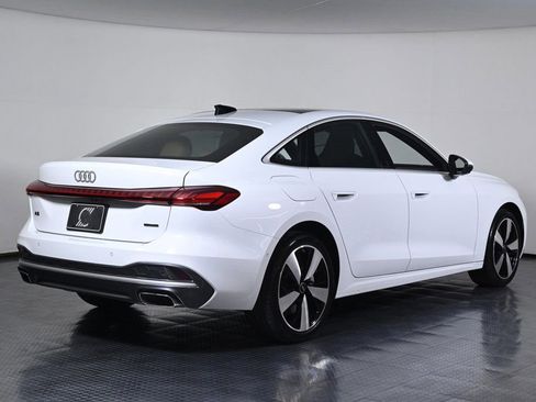 Used 2025 Audi A5 2.0T Premium Plus w/ Premium Plus image 5