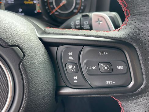 New 2026 Jeep Wrangler Unlimited Rubicon 392 w/ Quick Order Package 27X Moab AWD/4WD image 17