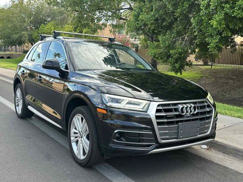 Used 2018 Audi Q5 Prestige w/ Prestige Package AWD/4WD image 2