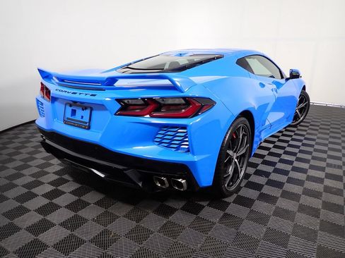 Used 2022 Chevrolet Corvette Stingray Premium Cpe w/ Z51 Performance Package RWD image 18