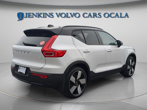 New 2024 Volvo XC40 Recharge Ultimate w/ Protection Package Premier image 8