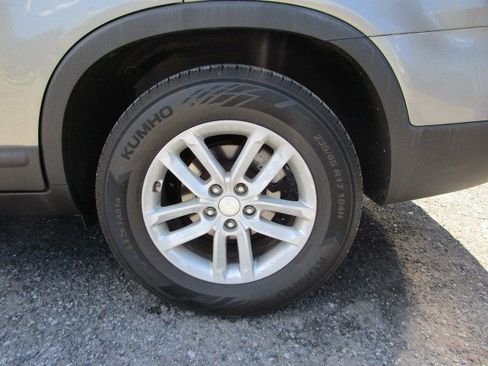 Used 2014 Kia Sorento LX AWD/4WD image 15