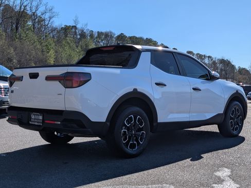 Used 2023 Hyundai Santa Cruz SEL image 9