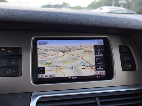 Used 2015 Audi Q7 TDI Premium Plus w/ Premium Plus Package AWD/4WD image 32