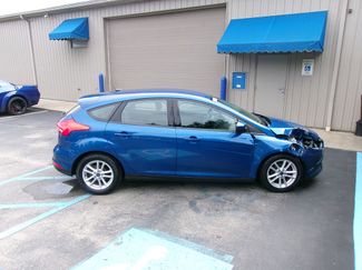 Used 2018 Ford Focus SE image 1