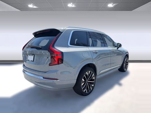 New 2026 Volvo XC90 B6 Ultra w/ Protection Package image 9