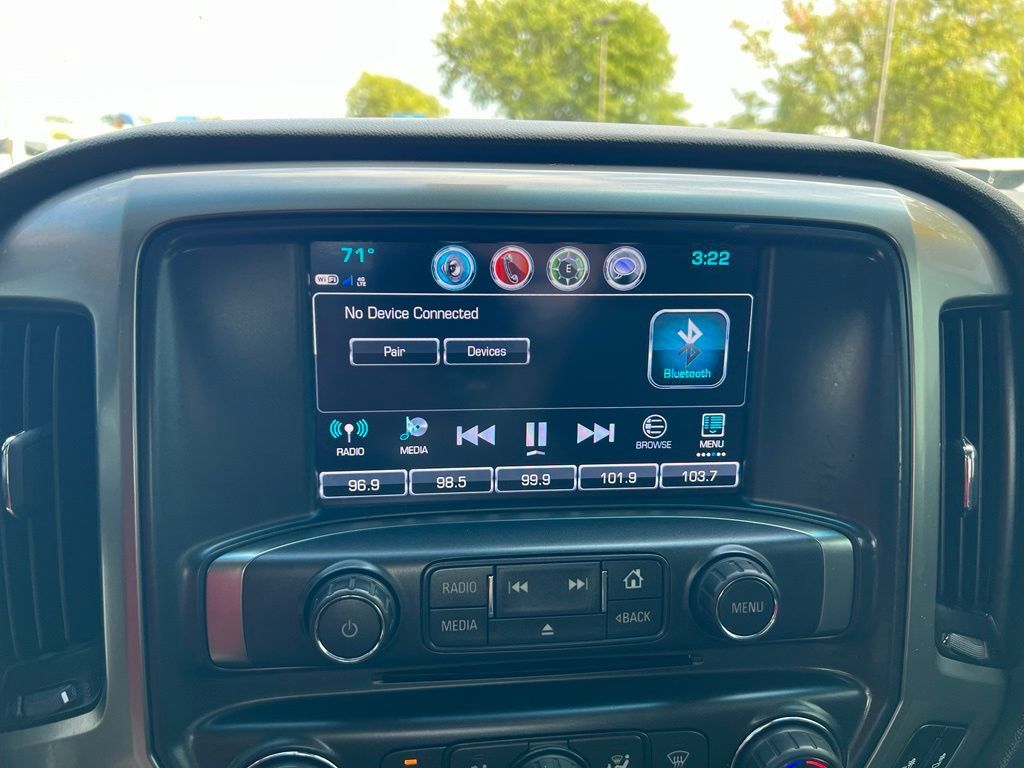 Used 2018 Chevrolet Silverado 1500 LT w/ All Star Edition AWD/4WD image 31