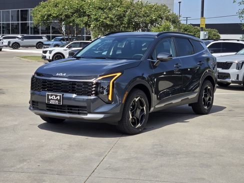 New 2026 Kia Sportage EX AWD/4WD image 2