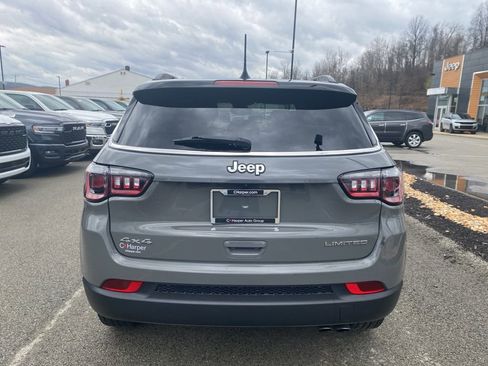 Certified 2022 Jeep Compass Limited image 3