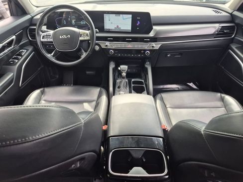 Used 2025 Kia Telluride S FWD image 24