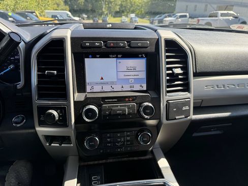 Used 2019 Ford F250 Lariat w/ Lariat Ultimate Package AWD/4WD image 31