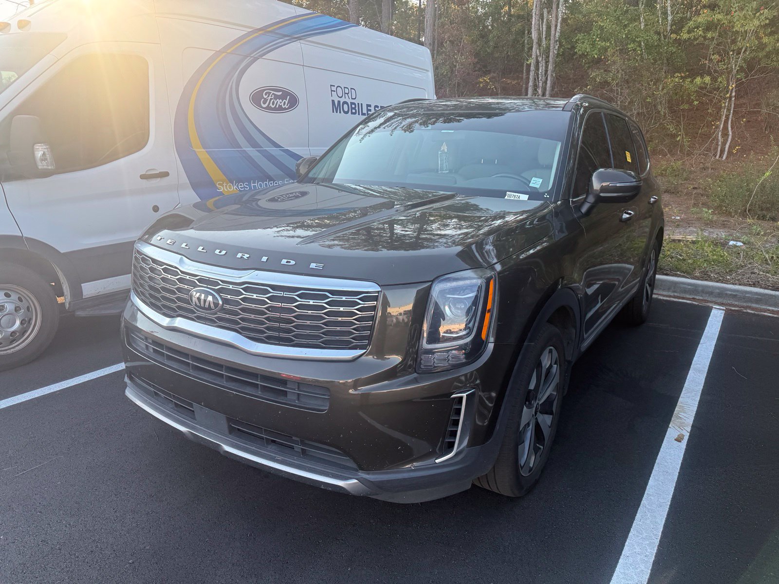 Used 2020 Kia Telluride S FWD image 3