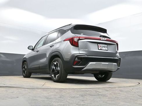 Used 2025 Kia Seltos S image 45