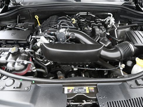 Used 2024 Dodge Durango GT image 17