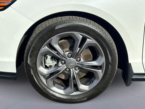 Certified 2025 Honda Accord EX-L image 11