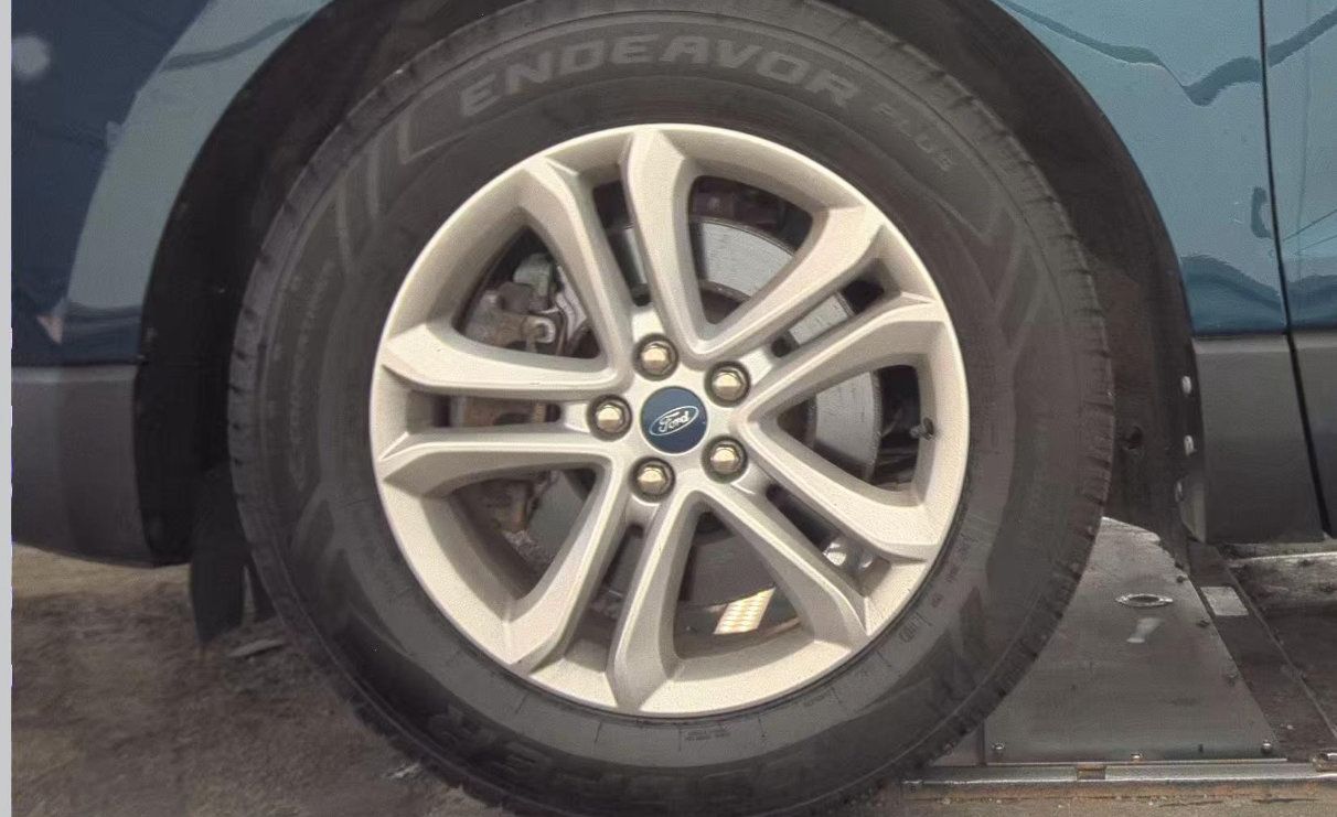 Used 2020 Ford Edge SEL w/ Convenience Package AWD/4WD image 7