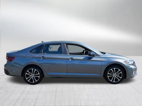 Certified 2024 Volkswagen Jetta Sport FWD image 8