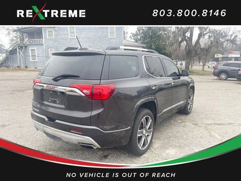 Used 2017 GMC Acadia Denali w/ Technology Package image 4
