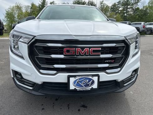 Used 2024 GMC Terrain AT4 w/ Infotainment Package II AWD/4WD image 8