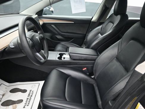 Used 2023 Tesla Model 3 Standard Range image 25