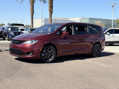 Used 2020 Chrysler Pacifica Touring w/ S Appearance Package