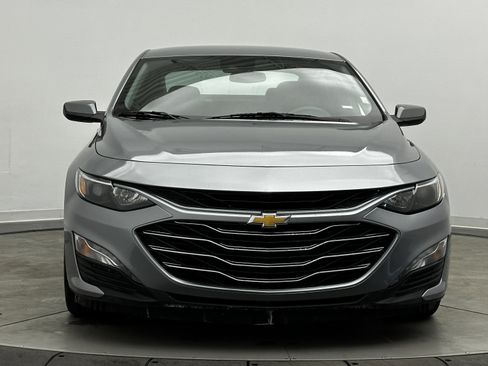 Used 2024 Chevrolet Malibu LT image 2