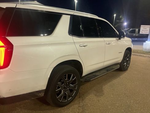 Used 2025 Chevrolet Tahoe High Country w/ Sun And Tow Package image 4