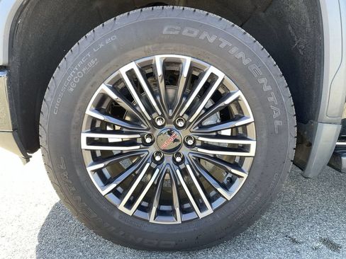 Used 2022 GMC Sierra 1500 Denali w/ Denali Reserve Package AWD/4WD image 44