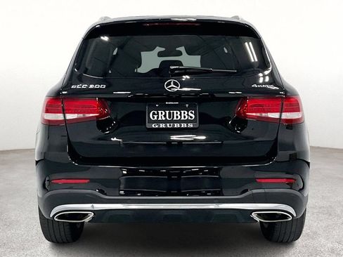 Used 2017 Mercedes-Benz GLC 300 4MATIC image 5