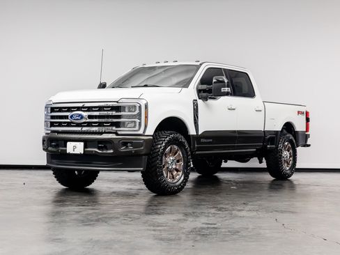 Used 2024 Ford F250 King Ranch w/ FX4 Off-Road Package AWD/4WD image 7