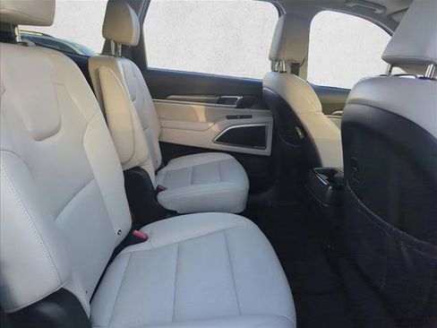 Used 2021 Kia Telluride S image 18