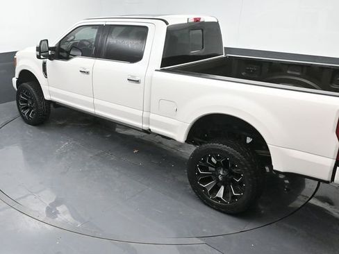 Used 2018 Ford F250 Platinum w/ Platinum Ultimate Package image 30