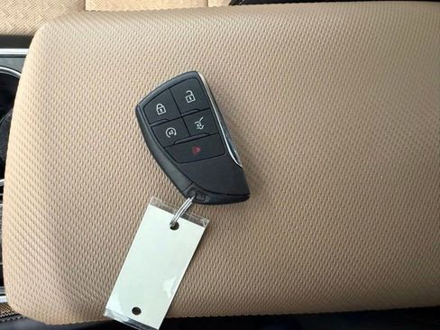 Used 2025 Chevrolet Equinox ACTIV w/ Safety and Technology Package AWD/4WD image 34