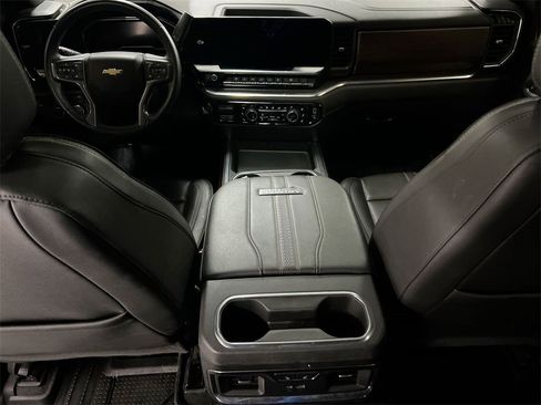 Used 2025 Chevrolet Silverado 2500 High Country w/ Technology Package image 10