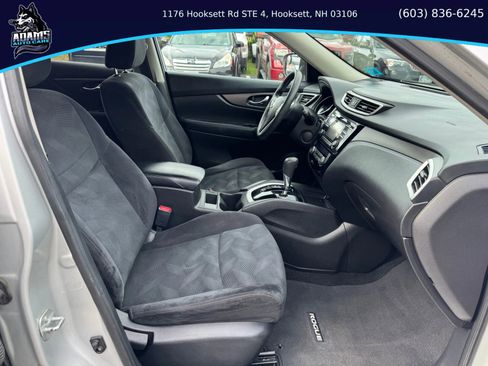 Used 2014 Nissan Rogue SV image 12