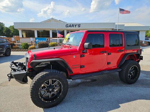 Used 2016 Jeep Wrangler Unlimited Sport w/ Quick Order Package 24S AWD/4WD image 2