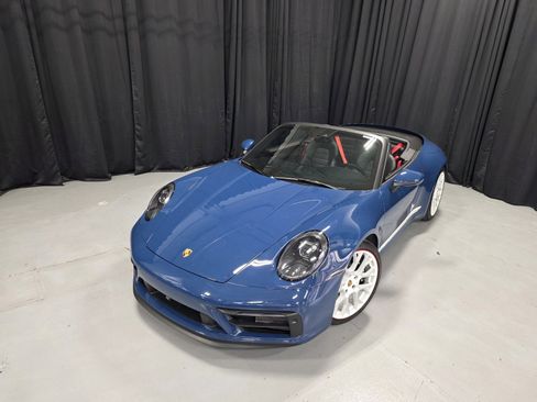 Certified 2023 Porsche 911 Carrera GTS image 20