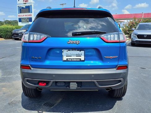 Used 2019 Jeep Cherokee Trailhawk w/ Cold Weather Group AWD/4WD image 4