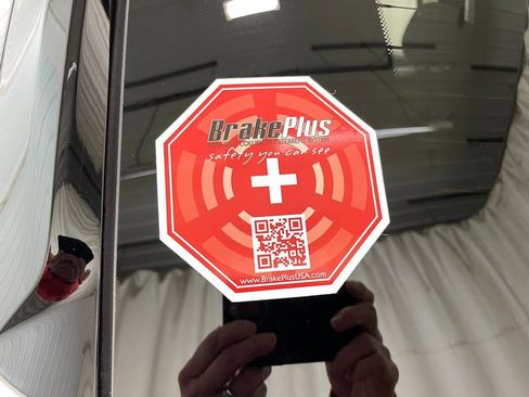 Certified 2024 Chevrolet Equinox Premier image 44