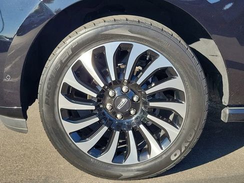 Used 2023 Lincoln Navigator Black Label image 28