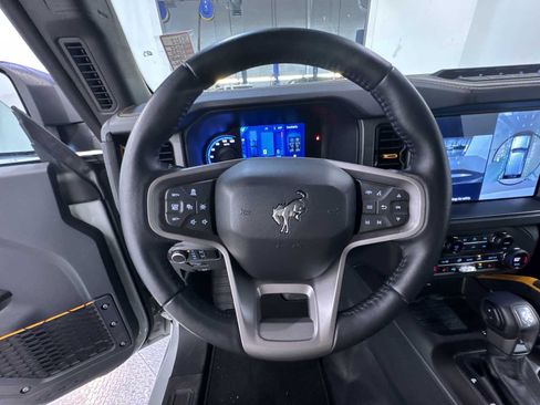 Used 2024 Ford Bronco Badlands image 15