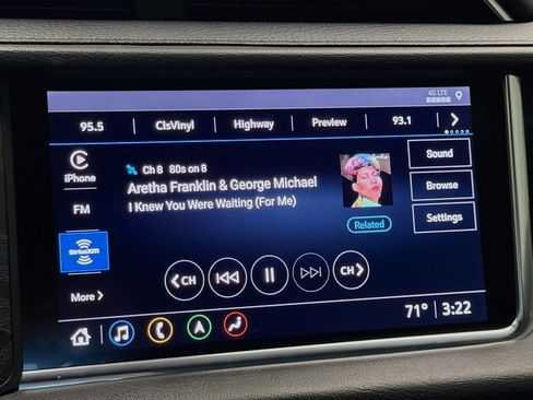 Used 2021 GMC Yukon Denali w/ Denali Premium Package image 9